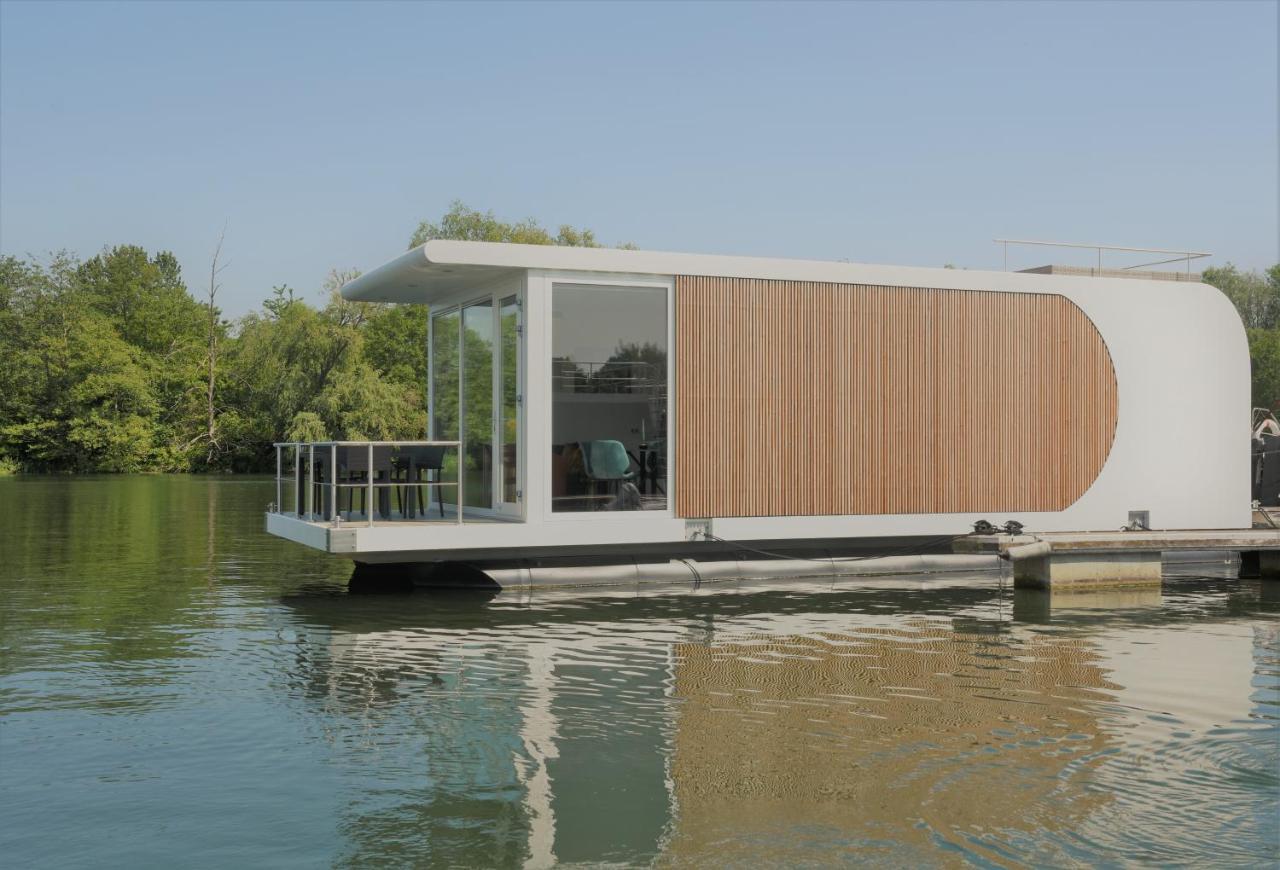 Houseboat Martinique Ferienhaus *